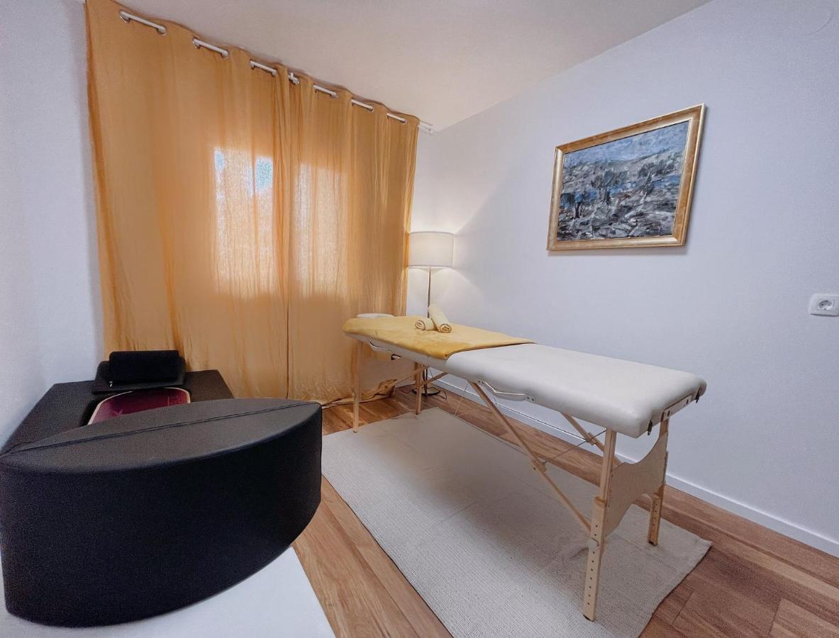 Vila Aria - Health & Wellness App โนวีวีโนดอลสกี ภายนอก รูปภาพ
